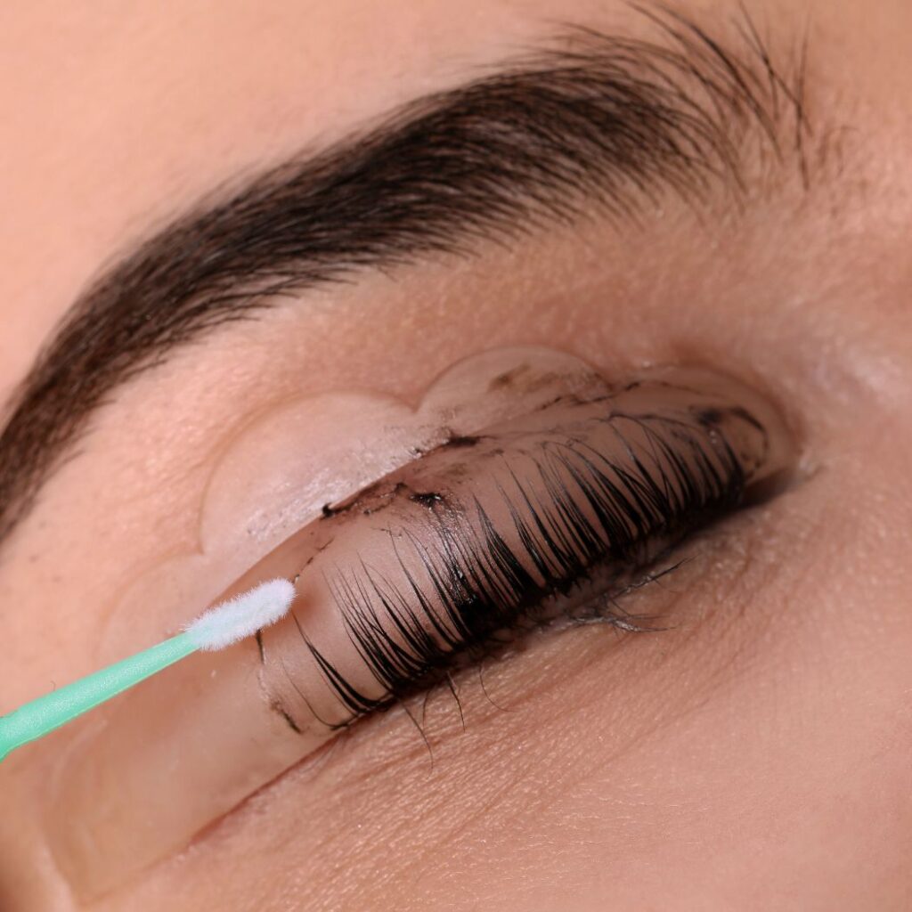 Wimpern & Augenbrauen